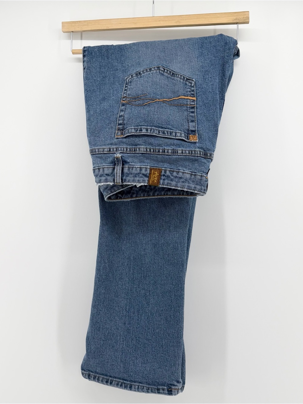 Wrangler Aura 20 Avg Slimming Jeans Womens 38x31 Stretch Straight Leg Denim FLAW